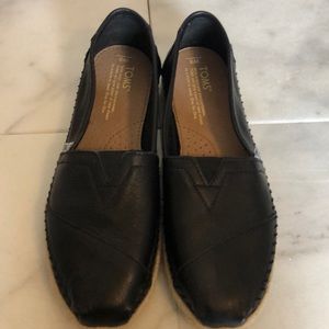 Toms Black Full Grain Leather Classic 8